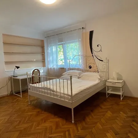 - Ljubljanica Apartment